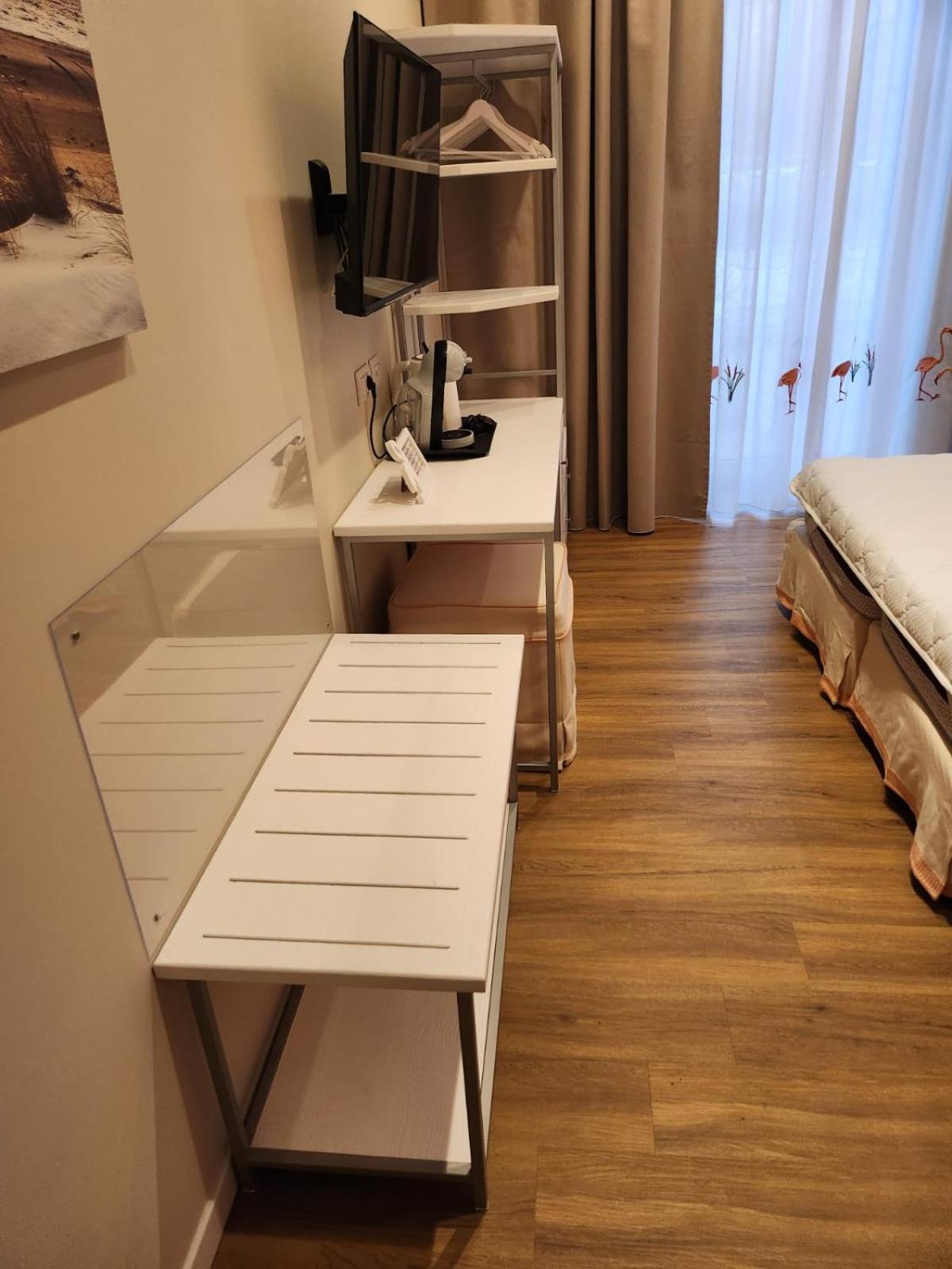Berry Rooms Cagliari Esterno foto